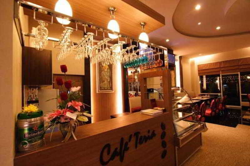 Atrium Boutique Khách sạn 3*